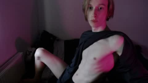 Snapshot of usuck364662 chatting on December 22, 2024, 10:06 am Excuse me online show from December 22, 2024, 10:06 am