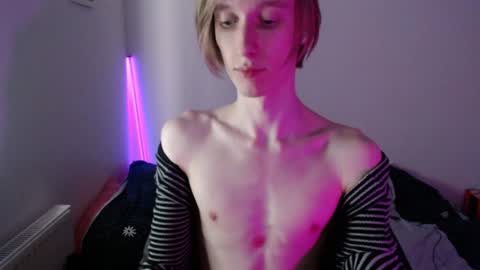 Snapshot of usuck364662 chatting on January 12, 2025, 10:45 am Excuse me online show from January 12, 2025, 10:45 am