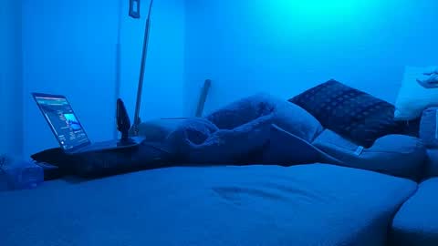 Snapshot of uzumaki239 chatting on October 28, 2025, 12:47 am Rikki Stormgren online show from October 28, 2025, 12:47 am