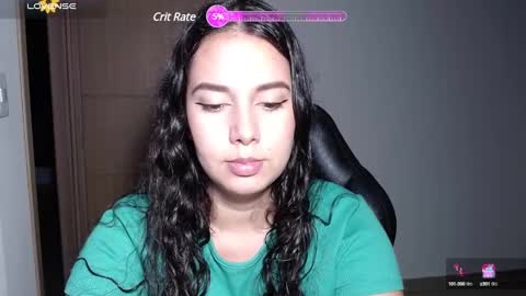 Snapshot of v_vennus chatting on February 4, 2025, 6:36 am Vennus online show from February 4, 2025, 6:36 am