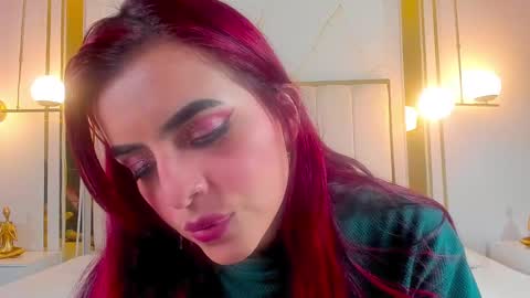 Snapshot of vaaleriee_miller_ chatting on January 14, 2025, 7:00 pm valeriee miller online show from January 14, 2025, 7:00 pm