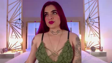 Snapshot of vaaleriee_miller_ chatting on February 18, 2025, 6:26 pm valeriee miller online show from February 18, 2025, 6:26 pm