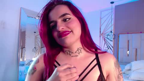 Snapshot of vaaleriee_miller_ chatting on March 4, 2025, 6:39 pm valeriee miller online show from March 4, 2025, 6:39 pm