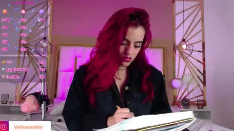 Snapshot of vaaleriee_miller_ chatting on December 5, 2025, 5:27 am valeriee miller online show from December 5, 2025, 5:27 am