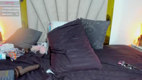 Snapshot of vahiolet_fuentes chatting on December 3, 2024, 6:04 am vahioleth online show from December 3, 2024, 6:04 am