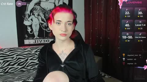 Snapshot of vailyreb chatting on December 1, 2024, 11:47 pm Marin online show from December 1, 2024, 11:47 pm