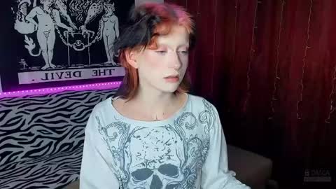 Snapshot of vailyreb chatting on February 24, 2025, 6:36 pm Marin online show from February 24, 2025, 6:36 pm