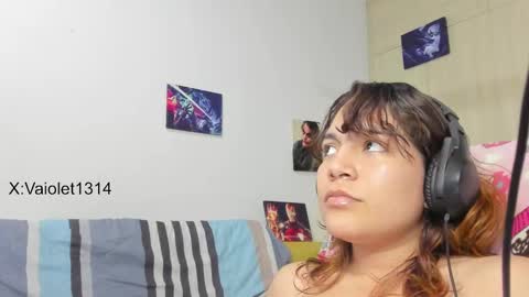 Vaiolet1314 online show from February 10, 2025, 6:42 am