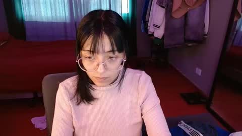 valentina online show from November 24, 2025, 12:49 pm