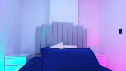 Valentina online show from November 27, 2025, 7:27 pm