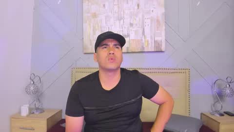 Snapshot of vale_n_matt chatting on September 17, 2025, 3:30 am Samantha y Matt online show from September 17, 2025, 3:30 am