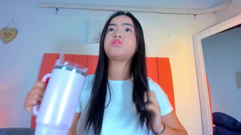 VALENTINA  3 online show from November 22, 2025, 12:04 pm