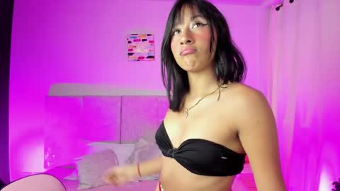 Valenn online show from December 4, 2025, 4:22 am