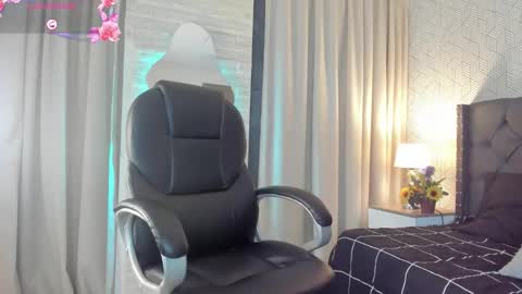 Snapshot of valentina__desire chatting on November 15, 2025, 12:34 pm Valen online show from November 15, 2025, 12:34 pm