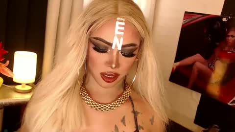 Snapshot of valentina_goddess_tsxxx chatting on January 11, 2025, 3:23 am Amanda online show from January 11, 2025, 3:23 am