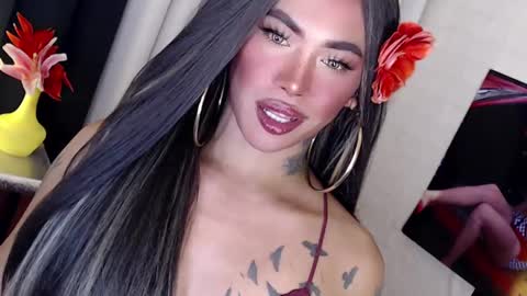 Snapshot of valentina_goddess_tsxxx chatting on January 13, 2025, 2:11 pm Amanda online show from January 13, 2025, 2:11 pm