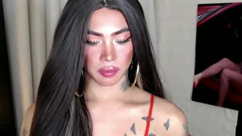 Snapshot of valentina_goddess_tsxxx chatting on January 14, 2025, 9:35 am Amanda online show from January 14, 2025, 9:35 am