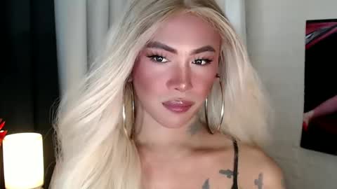 Snapshot of valentina_goddess_tsxxx chatting on January 15, 2025, 8:20 am Amanda online show from January 15, 2025, 8:20 am