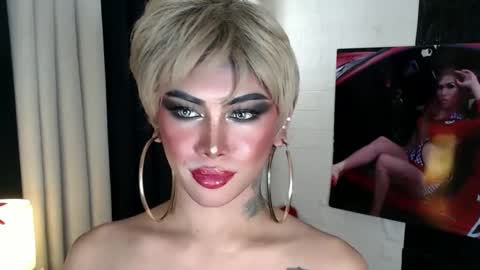 Snapshot of valentina_goddess_tsxxx chatting on January 21, 2025, 6:43 am Amanda online show from January 21, 2025, 6:43 am