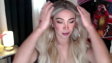Snapshot of valentina_goddess_tsxxx chatting on February 15, 2025, 12:59 am Amanda online show from February 15, 2025, 12:59 am