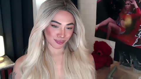 Snapshot of valentina_goddess_tsxxx chatting on February 16, 2025, 4:31 am Amanda online show from February 16, 2025, 4:31 am