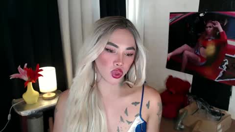 Snapshot of valentina_goddess_tsxxx chatting on March 6, 2025, 1:48 am Amanda online show from March 6, 2025, 1:48 am