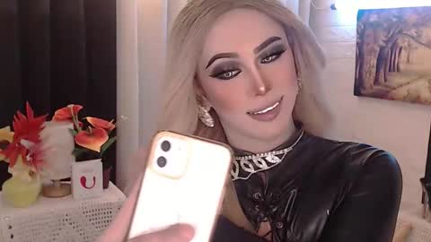 Snapshot of valentina_goddess_tsxxx chatting on September 14, 2025, 7:35 pm Amanda online show from September 14, 2025, 7:35 pm