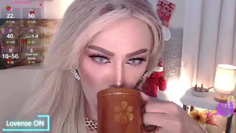 Amanda online show from December 13, 2025, 9:09 pm