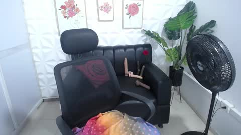 Valentina  online show from February 15, 2025, 1:21 am