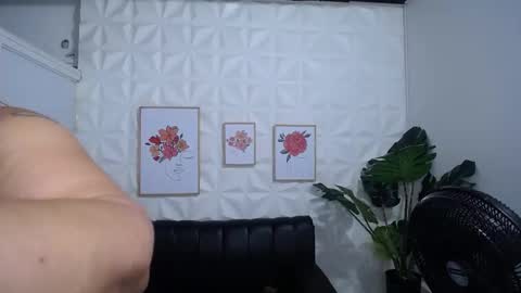 Valentina  online show from March 8, 2025, 3:17 am