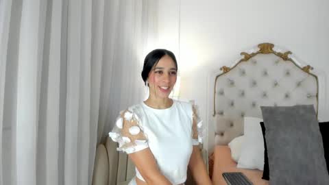 Snapshot of valentina_ross_ chatting on March 1, 2025, 11:50 am Valentina online show from March 1, 2025, 11:50 am