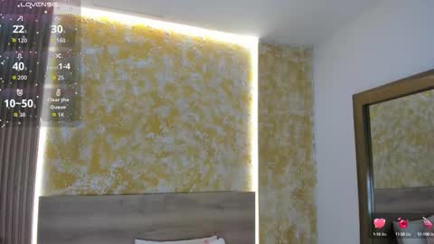 Snapshot of valentina_ross_ chatting on September 15, 2025, 12:16 pm Valentina online show from September 15, 2025, 12:16 pm