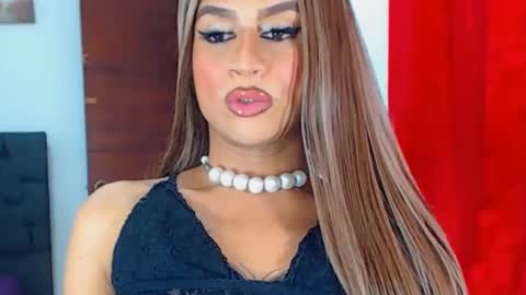 Snapshot of valentinaxxxdoll chatting on December 24, 2024, 2:54 am VALENTINA online show from December 24, 2024, 2:54 am