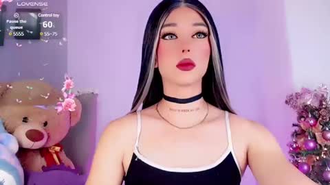 Snapshot of valentinne_marian chatting on December 29, 2024, 6:35 am Marian online show from December 29, 2024, 6:35 am