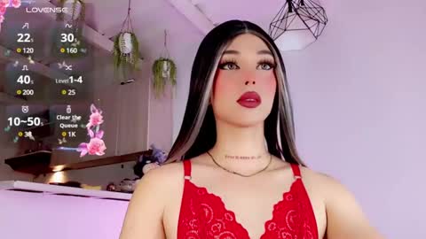 Snapshot of valentinne_marian chatting on February 4, 2025, 7:07 am Marian online show from February 4, 2025, 7:07 am