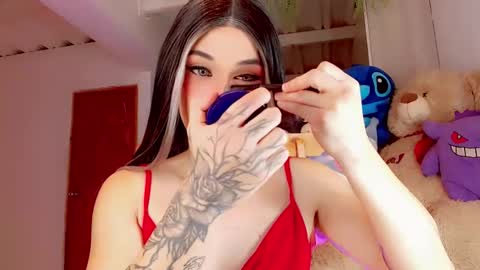 Snapshot of valentinne_marian chatting on February 17, 2025, 7:26 am Marian online show from February 17, 2025, 7:26 am