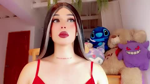 Snapshot of valentinne_marian chatting on February 17, 2025, 10:51 am Marian online show from February 17, 2025, 10:51 am