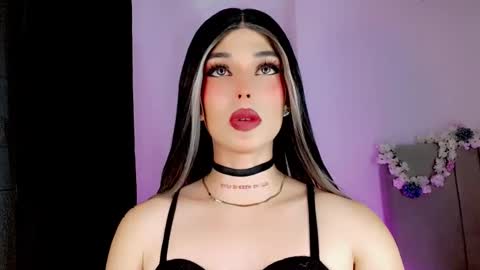 Snapshot of valentinne_marian chatting on March 1, 2025, 10:45 am Marian online show from March 1, 2025, 10:45 am