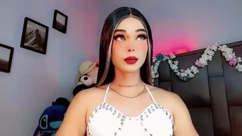 Snapshot of valentinne_marian chatting on September 25, 2025, 7:12 am Marian online show from September 25, 2025, 7:12 am