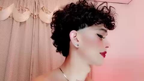 Snapshot of valentinne_marian chatting on December 14, 2025, 6:08 am Marian online show from December 14, 2025, 6:08 am