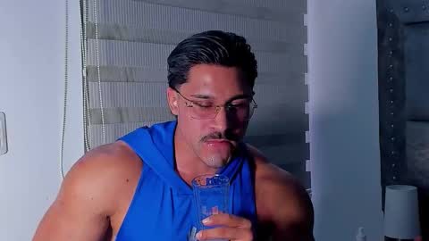    online show from November 11, 2025, 10:21 pm