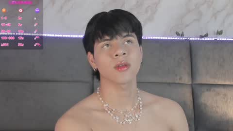 valentino moon online show from January 9, 2025, 2:22 am