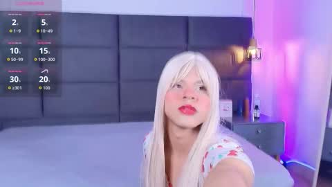 valentino moon online show from November 24, 2025, 3:28 am