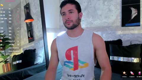Snapshot of valentinoford chatting on January 7, 2025, 6:05 am Valentino online show from January 7, 2025, 6:05 am