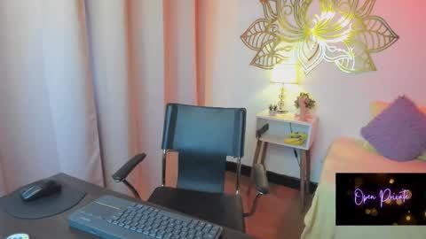 Snapshot of valeperez24 chatting on November 30, 2025, 10:36 pm Valery And Daniel online show from November 30, 2025, 10:36 pm