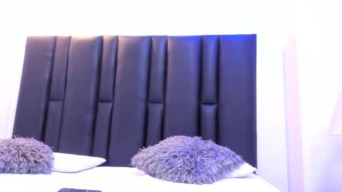 Snapshot of valeri_tafur chatting on March 7, 2025, 10:45 am valeri_tafur online show from March 7, 2025, 10:45 am