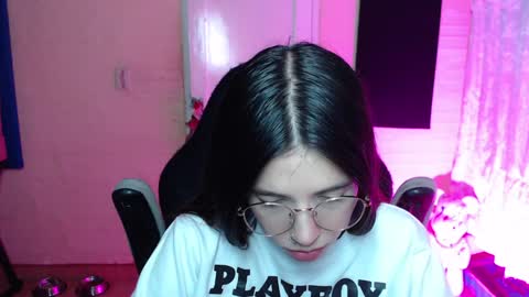 Snapshot of valeria_mendozza chatting on January 12, 2025, 4:31 am   online show from January 12, 2025, 4:31 am