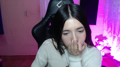 Snapshot of valeria_mendozza chatting on February 6, 2025, 4:53 am   online show from February 6, 2025, 4:53 am