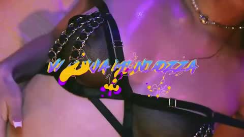 Snapshot of valeria_mendozza chatting on March 7, 2025, 4:57 am   online show from March 7, 2025, 4:57 am