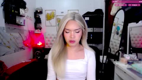 VALERIA online show from November 24, 2025, 12:38 pm